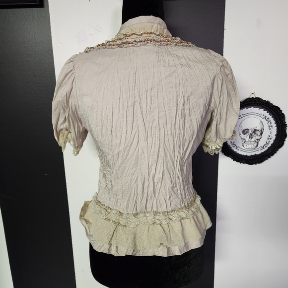 Victorian ruffle blouse - Picture 3 of 7